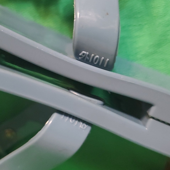 Tory Burch Jelly Miller sandals - Picture 14 of 15